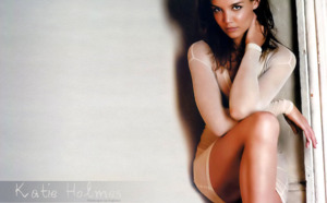 Katie Holmes : Comment elle a pris le contrôle