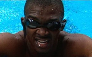 Moussambani, le nageur qui s'est presque noyé aux JO (vidéo)  