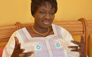 Aminata Touré s'engage pour une "concertation constructive" avec les acteurs