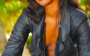 Aicha Sakho  est une jeune femme vraiment sure d'elle, elle sait ce qu'elle veut dans la vie