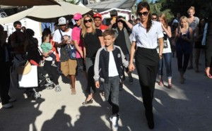 Victoria et Romeo Beckham s'offrent une pause à Paris