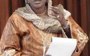 Fatou Guèye Sarr achète des cartouches d’encre de 35 000 à 150 000 et des clés Usb de 5 000 à 20 000