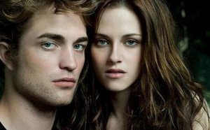Robert Pattison et Kristen Stewart s’affichent en amoureux