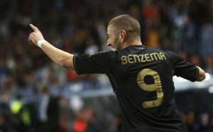 Real Madrid : un nouveau poste pour Benzema ?