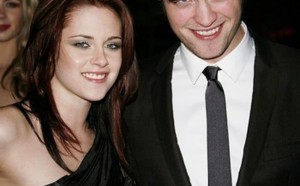 Bill Condon s'exprime sur l'affaire Pattinson / Stewart