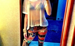 Miley Cyrus adopte un look punk !