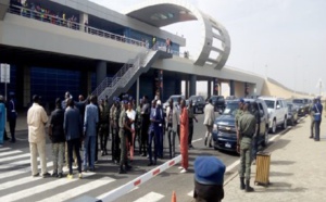 Aéroport Blaise Diagne: des Sénégalais venus de Paris dont le footballeur Krépin Diatta, refusent d’être confinés