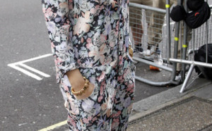 Photo : Rita Ora devrait oublier la combinaison à fleurs