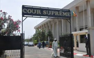 Honorariat des présidents du CESE: Abdoul Mbaye et Cie ont saisi la Cour suprême !