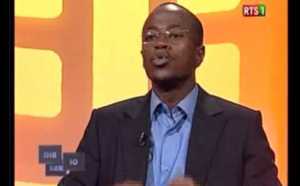 Diakarlo du 01 septembre 2012 Houraye Thiam recevait Mr Abdou Mbow (APR)