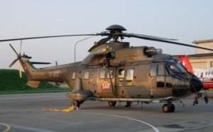 Face aux assaillants : 4 Hélicos de combat en renfort
