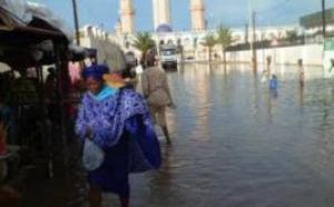 Inondations à Touba: Les parents attachent les enfants pour leur éviter la noyade