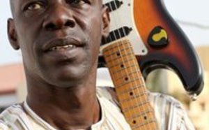 Jimmy Mbaye, guitariste-chanteur: "Dans tout instrumentaliste, il y a un chanteur qui dort"