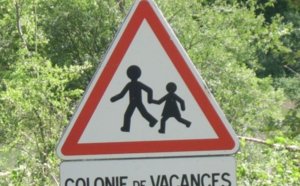 Des enfants victimes des inondations en colonie de vacances