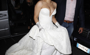 Photo : Lady Gaga en robe de mariée !