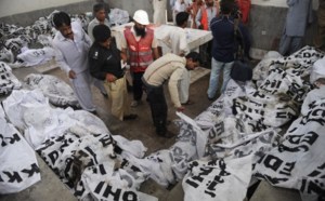 Plus de 310 morts dans deux incendies au Pakistan