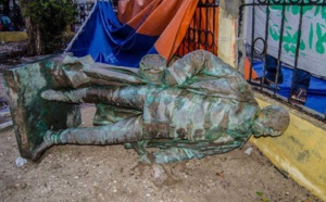 Manifestation à Lille pour le retrait d’une statue, « symbole du colonialisme » ( France )