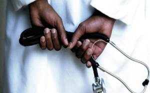 Affaire de l'accouchement: L'Ordre des médecins et l'hôpital Philippe Maguilen sommés de porter plainte contre...