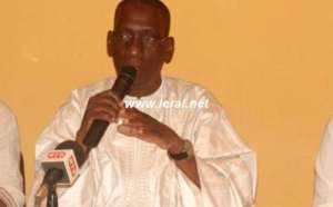 Macky Sall est l’éléphant dans un magasin de porcelaine, selon Diop Décroix