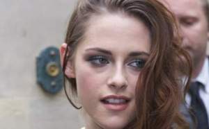 "Kristen Stewart n'est pas honnête avec Robert"