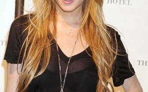Lindsay Lohan joue avec une star du porno !