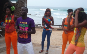 Un groupe de danse prêt à faire sa démonstration