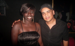 Philip Monteiro et sa fan Annisha dans Dakar by night!