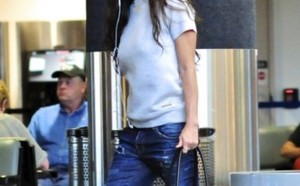 Demi Moore voit une guérisseuse