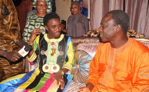 Vidéo - Thione Seck raille son fils: "Waly a peur de moi..."