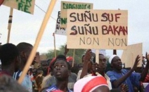 Ronkh Sous surveillance : Accaparement de terres et jacqueries …