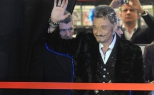 Johnny Hallyday échappe à un crash d’avion !