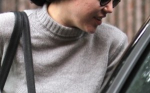 Miley Cyrus souffre d’une poussée d’acné