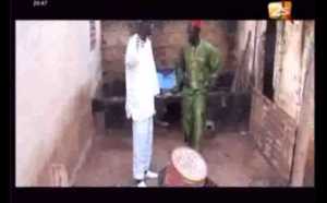 Sketch "Bary Pekhé" du lundi 19 novembre 2012 [2STV]