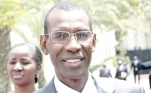Abdoulaye Daouda Diallo explique la cherté du carburant au Sénégal qu’au Mali