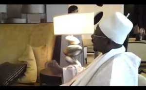 [Video] Visite de Serigne Bassirou MBACKE Abdou Khadre à DUBAI