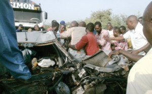Collision entre un véhicule de transport en commun de type 7 places et un 4x4