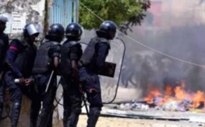 Bambey: Deux policiers blessés par des étudiants lors...