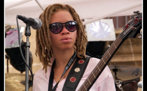 Maah Khoudia Keita, la bassiste du Takeifa contre la stigmatisation des albinos