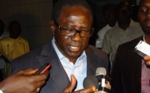 VIDÉOS - Pape Diop s'en prend aux maires : "Travaillez plus et voyagez moins"