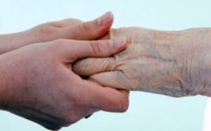 Le Conseil de l'ordre des médecins fait un pas vers l'euthanasie en France