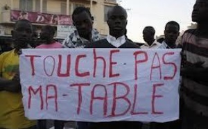 Opération de déguerpissement: Les marchands ambulants en guerre contre Khalifa Sall