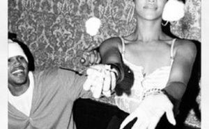 Sea, sex and sun, Rihanna embrasse Chris Brown à Hawaï lors de son 25ème anniversaire