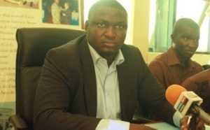 Les étudiants libéraux tirent sur le gouvernement et sur le maire de Dakar