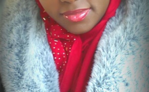 L'ex-mannequin Sira Cissokho toujours impressionnante avec son visage radieux