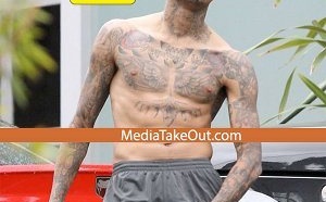 Chris Brown « ses parties génitales », un clin d’œil à Rihanna (Photo)
