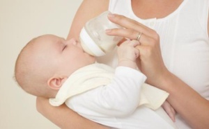 Quatre règles pour bien nourrir bébé