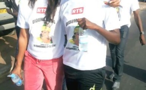 Khadija Sy avec le mannequin Yacine Bare à la randonnée pédestre de la RTS