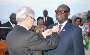 Décoration : Moustapha Niasse fait Grand officier de l’ordre national du mérite français
