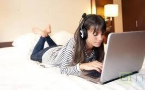 N’utilisez pas l’ordinateur portable sur le lit