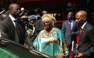 Aminata Tall très élégante lors du défilé du 4 Avril